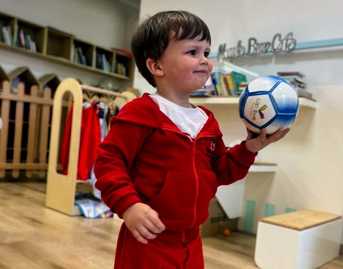 Children learning about world cultures